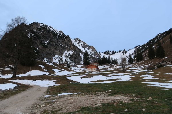 Unterhalb der Wuhrsteinalm