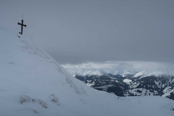 Blick ins Zillertal Richtung Hochfügen