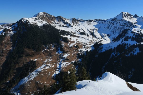 Apere Hänge zur Hochwildalm