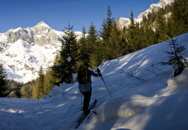 Aufstieg im Nassschnee