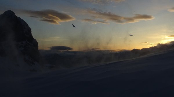 da fliegen die Fetzen