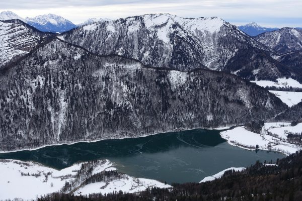Eisschicht am Hintersee