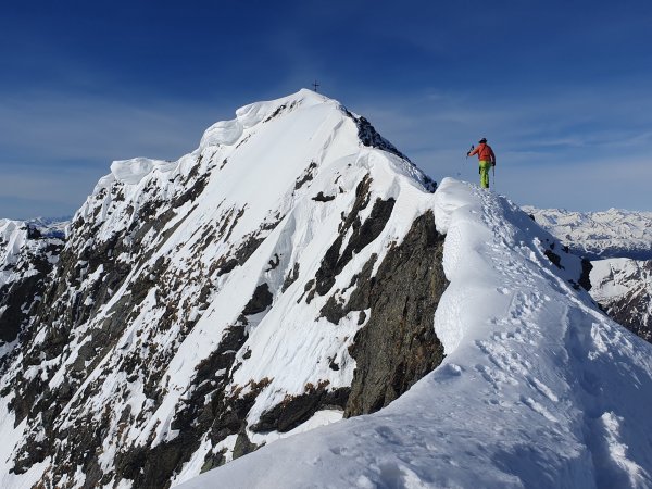 Franz Schitter: "Vom Skidepot über den Ostgrat zum Roteck"