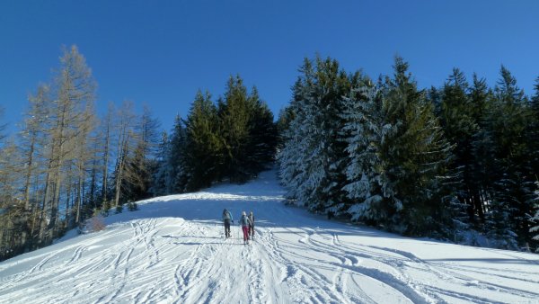 Im Sattel an der Bergstation des Liftes