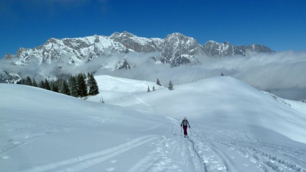 Letzter Anstieg vor prächtiger Kulisse