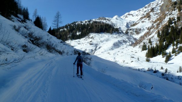 Am Tofernbach; weiter unten nicht mehr so schön