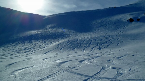 Blick zurück in die Scharte zwischen Finsterkopf und Throneck