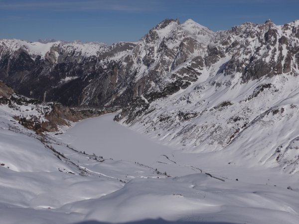 Tiefblick vom Karteistörl zum Tappenkarsee