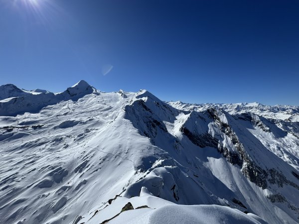 Am Gipfel Blick zum Kitzsteinhorn