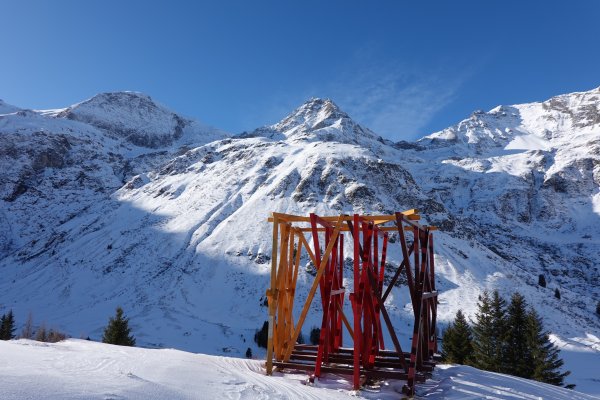 Installation Olaf Holzapfel