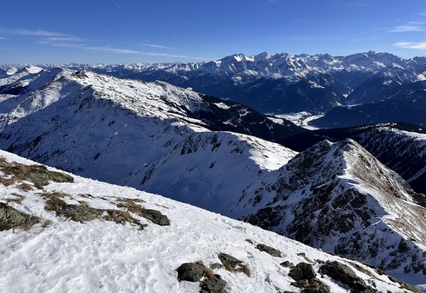 Leitenscharte rechts im Bild