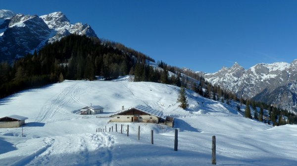 Abfahrt zur Blünteggalm. Rechts hinten die Teufelshörner, immer wieder schön anzusehen.