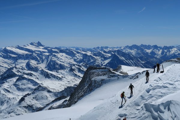 Rückblick auf den Gipfelgrat