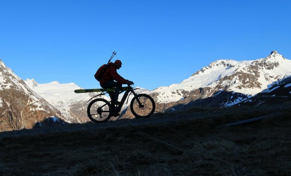 Mit dem Bike zum Schnee