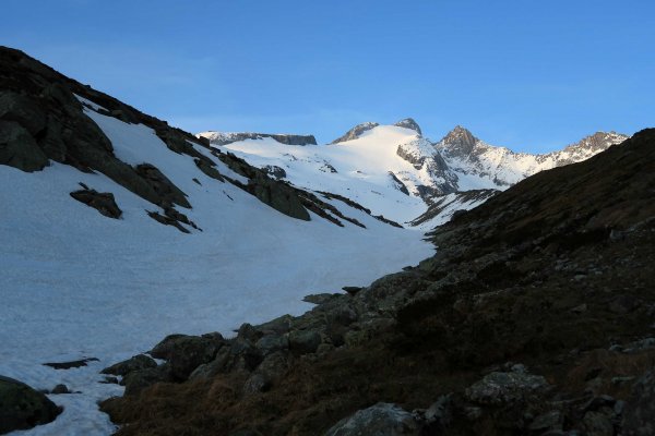 Start mit Ski (2185)