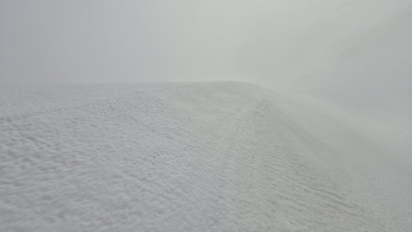 Nebel und Schnee