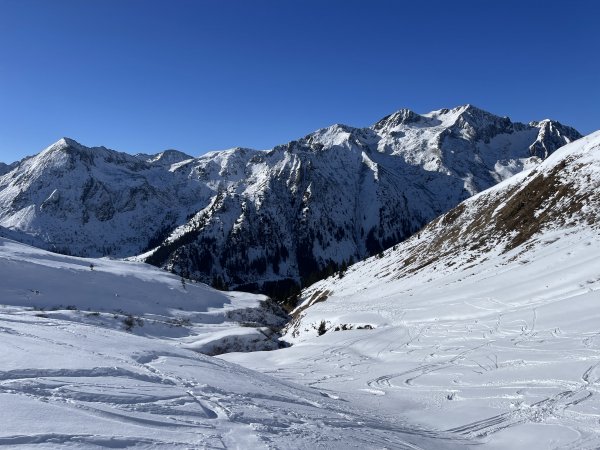 Gegenüber das Deneck