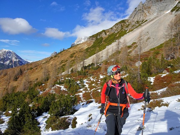 Anstieg aus dem aperen Brandkar