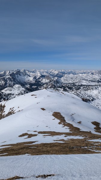 Blick vom Gipfelhang des großen Ebensteins
